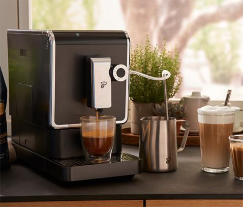 Tchibo Kaffeevollautomat »Esperto Pro«, Anthrazit online bestellen bei  Tchibo 636173
